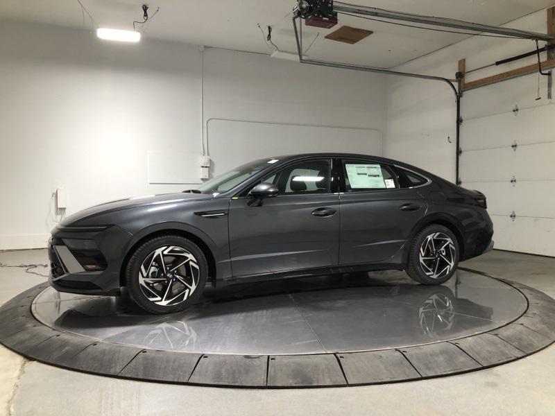 2026 Hyundai Sonata SEL Sport photo 4