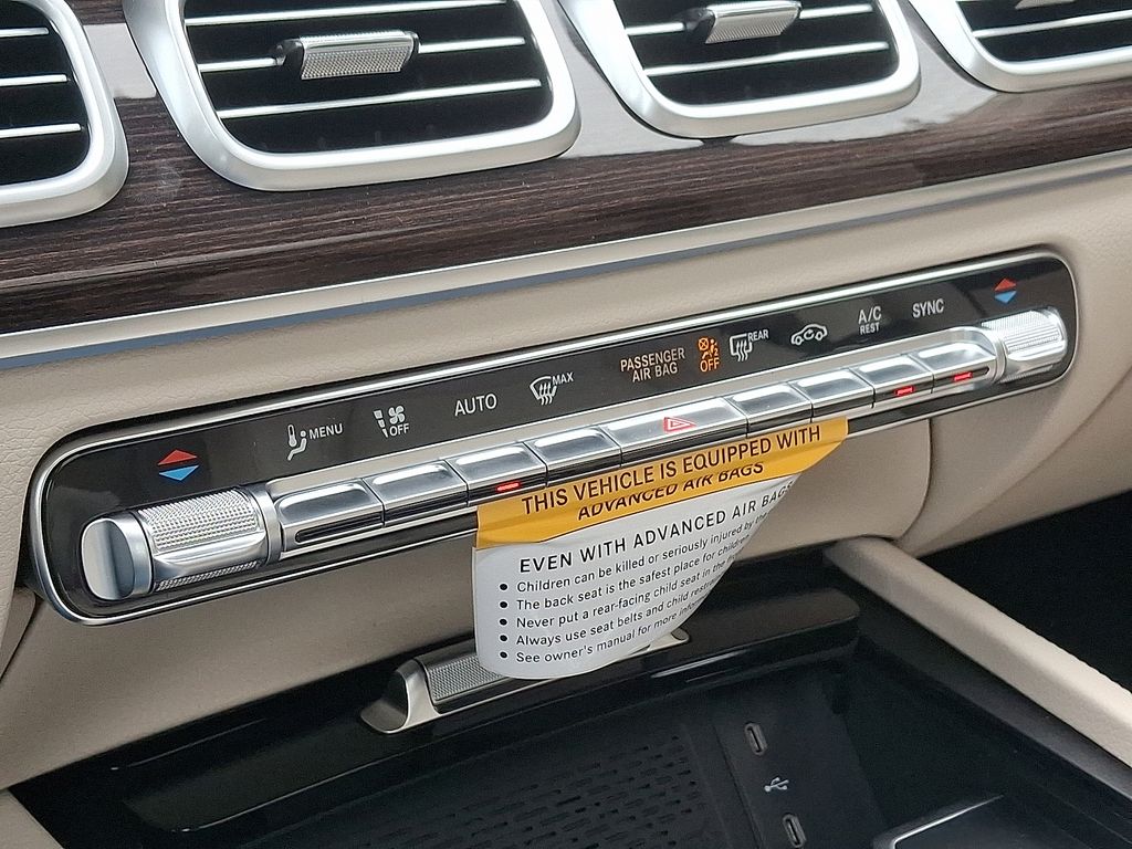 2026 Mercedes Benz GLS 450 4MATIC photo 12