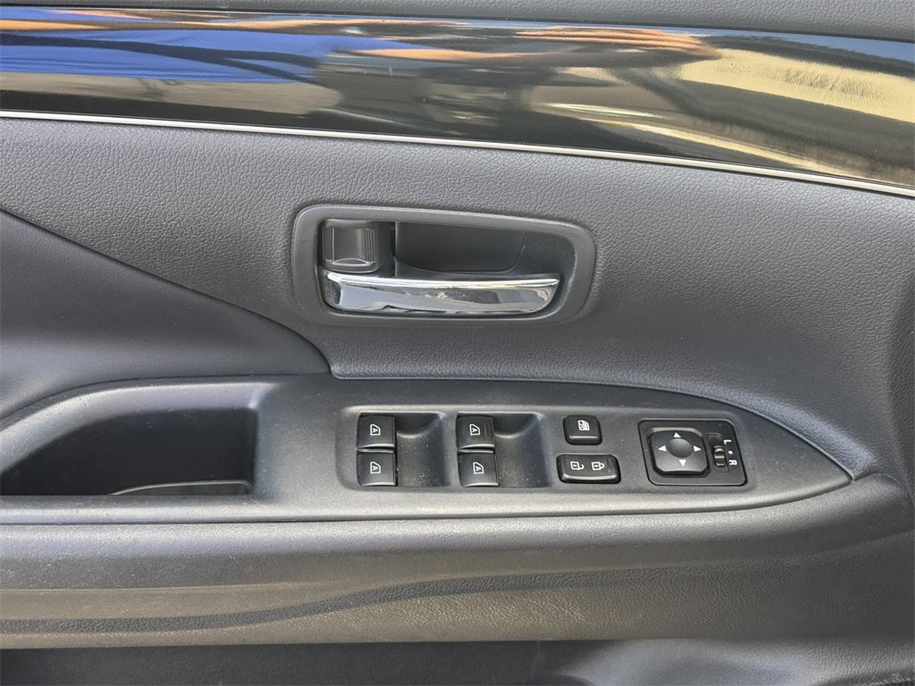 2019 MITSUBISHI OUTLANDER - Image 13