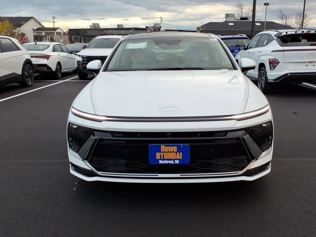 2026 Hyundai Sonata Hybrid Limited photo 2