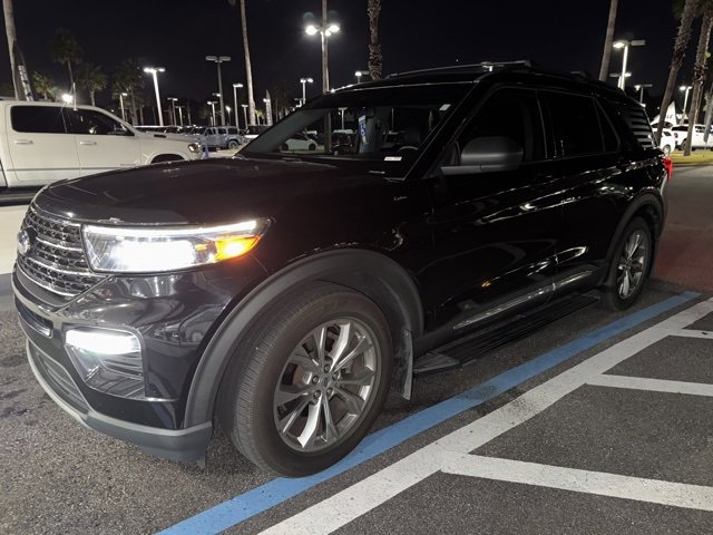 2022 Ford Explorer XLT's photo