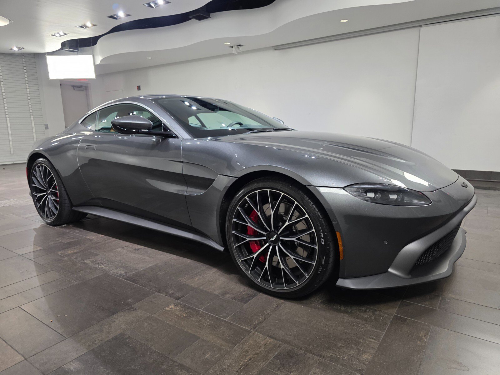 2023 Aston Martin Vantage F1's photo