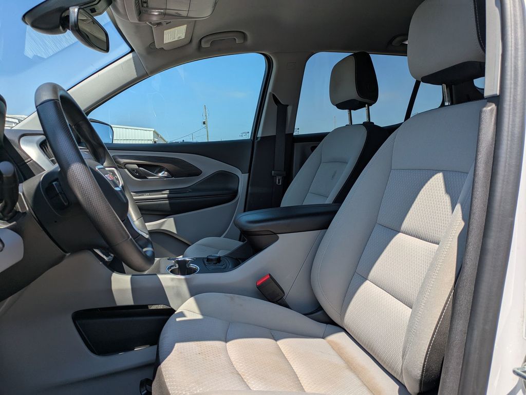 2024 Gmc Terrain SLE photo 12