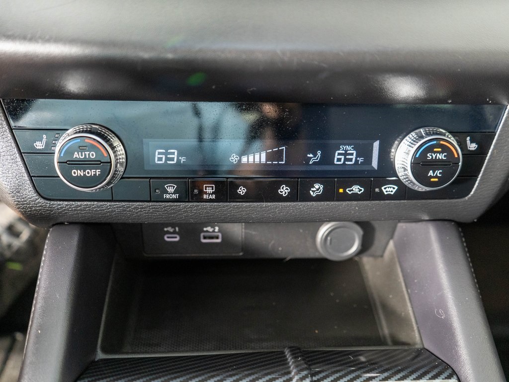 2023 Mitsubishi Outlander SE Black Edition photo 20