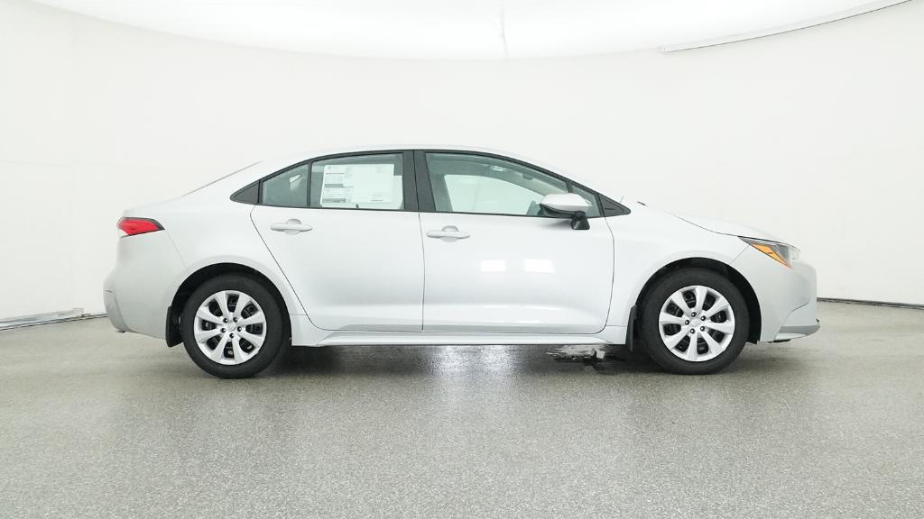 2025 Toyota Corolla LE photo 26