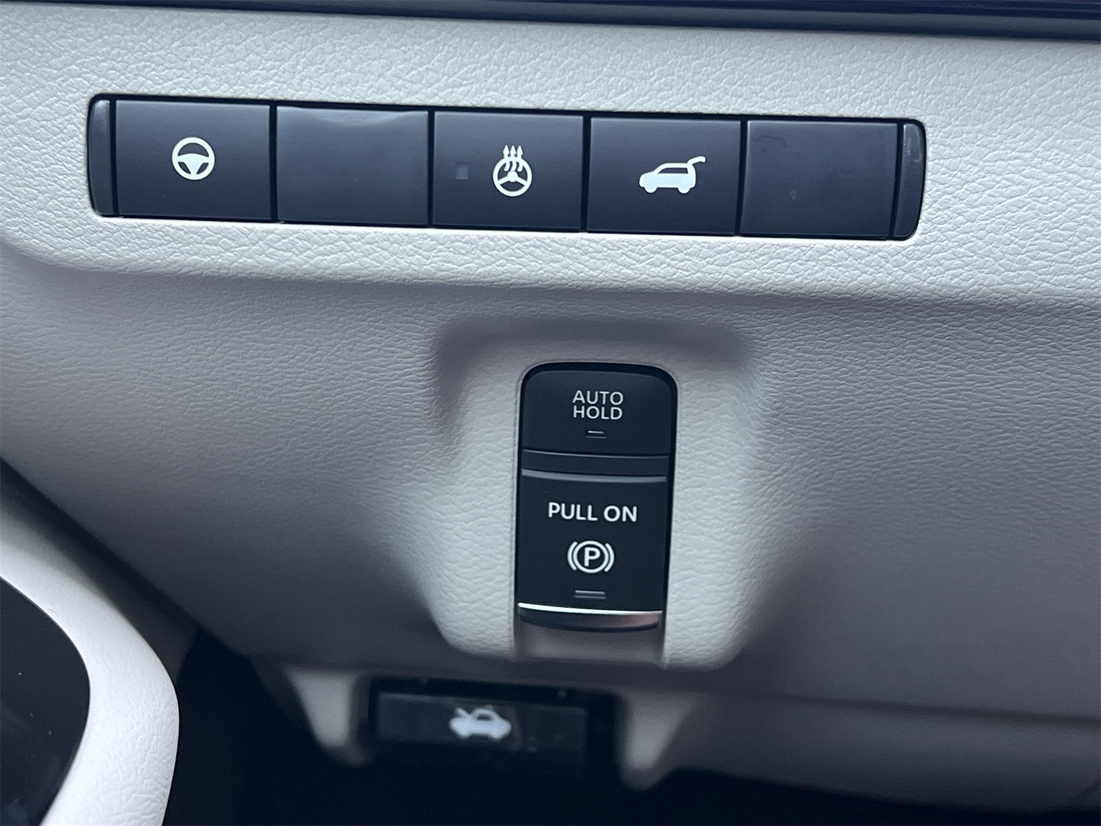 2025 Nissan Murano SL photo 12