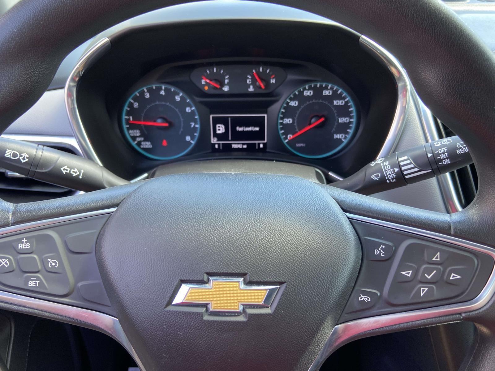 2018 Chevrolet Equinox LS photo 16