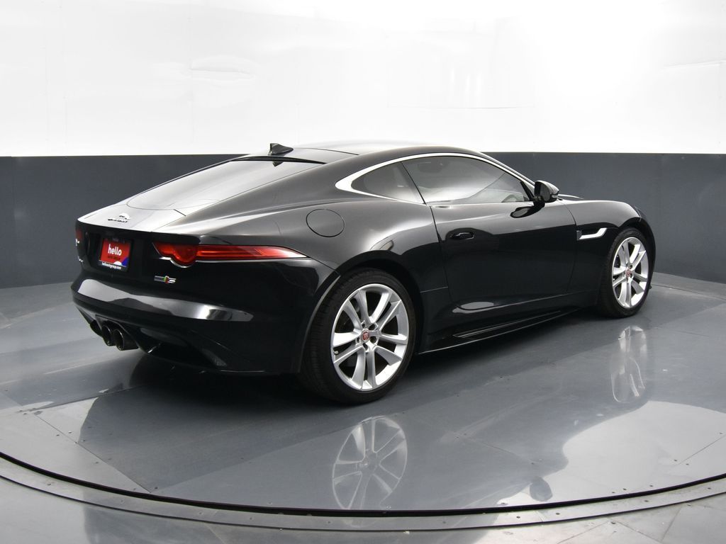 2016 Jaguar F-TYPE S photo 31
