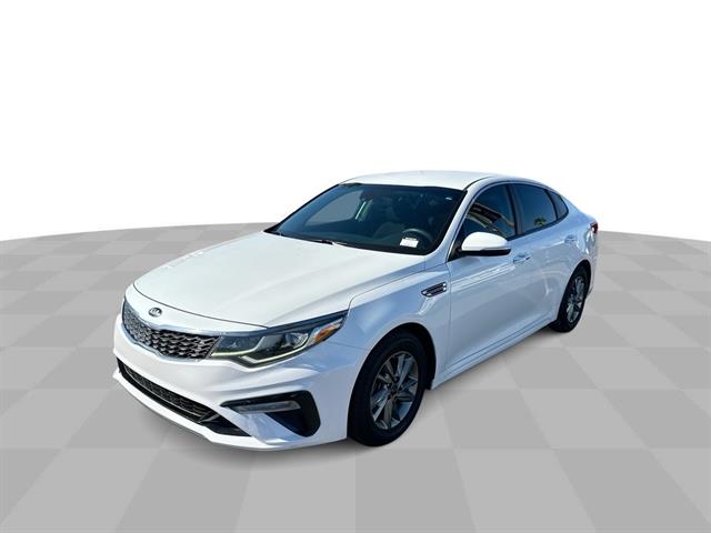2019 Kia Optima LX photo 4