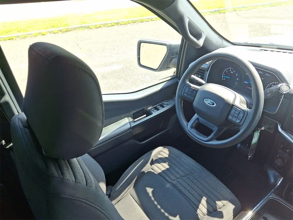 2022 Ford F-150 XL photo 14