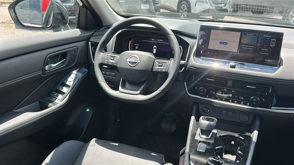 2025 Nissan Rogue SL photo 26
