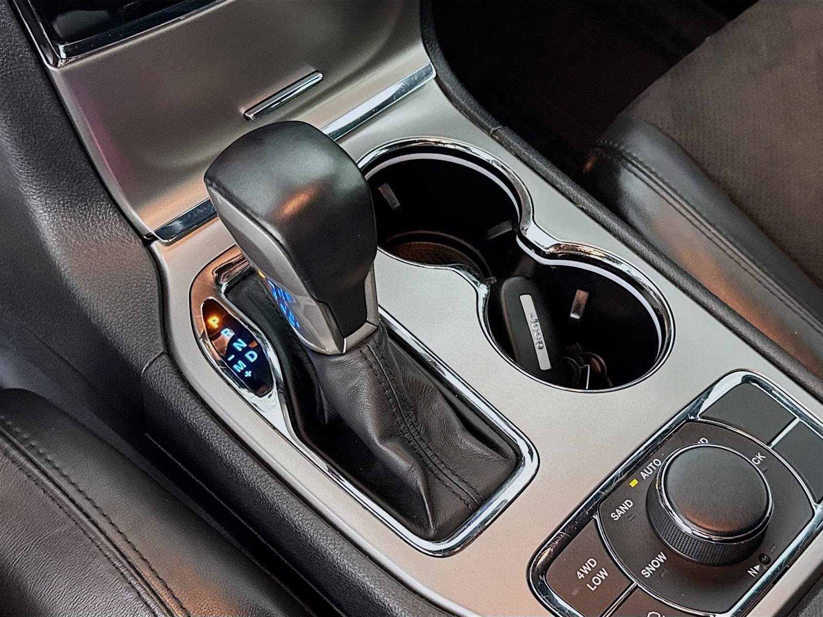 2020 Jeep Grand Cherokee Altitude photo 19