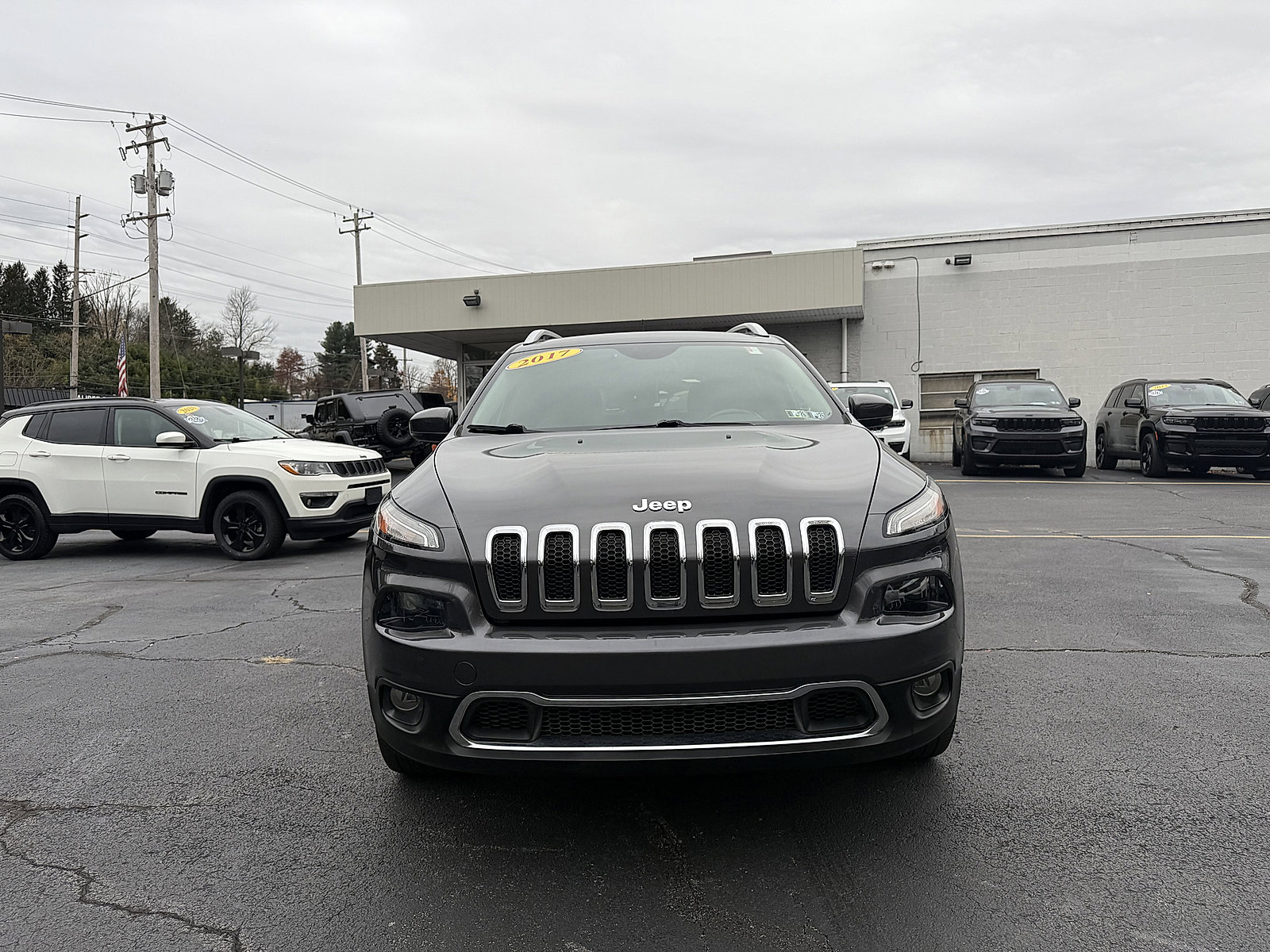 Certified 2017 Jeep Cherokee Limited with VIN 1C4PJMDB0HW648025 for sale in Newtown Square, PA