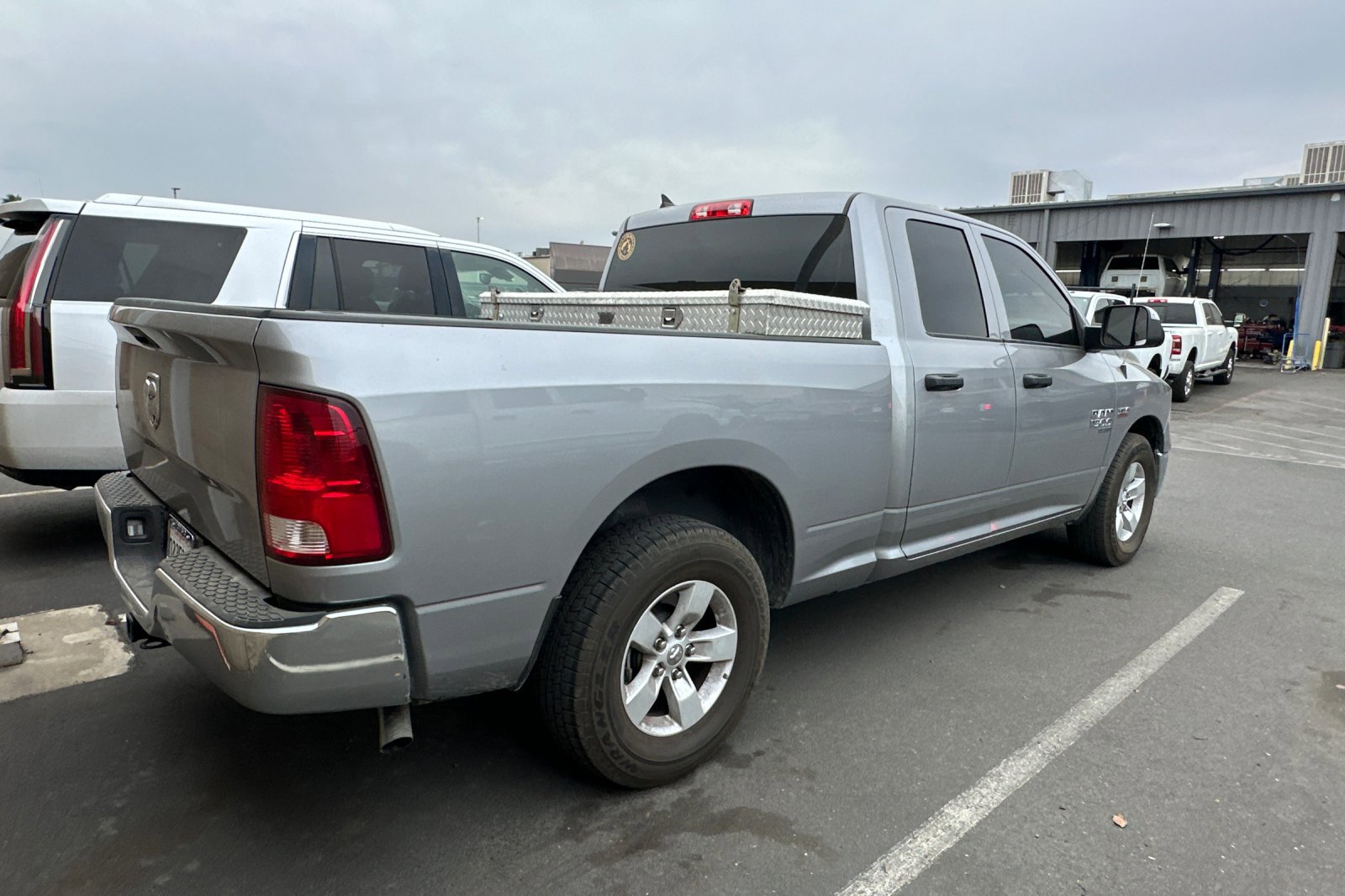 2024 Ram 1500 Classic Tradesman photo 3
