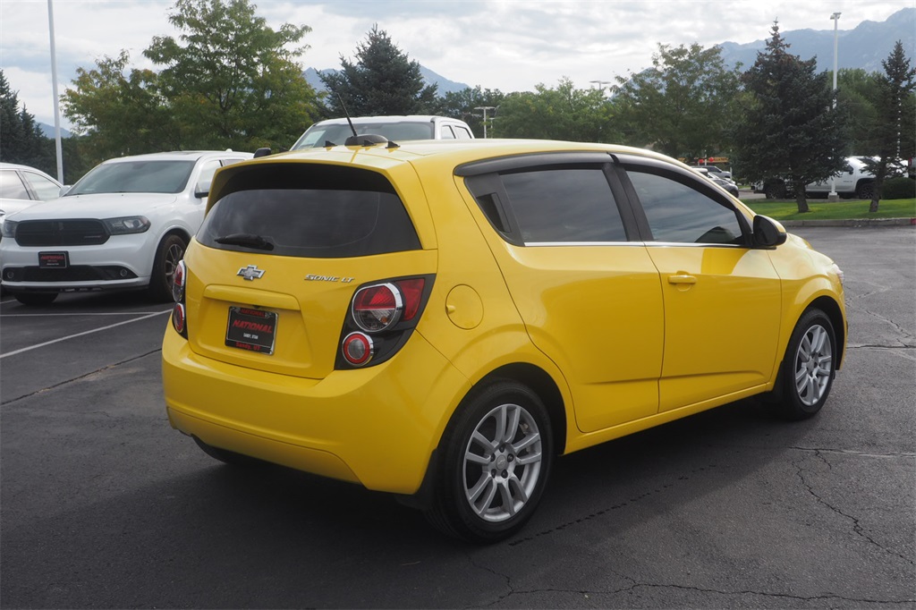 2016 Chevrolet Sonic LT photo 5
