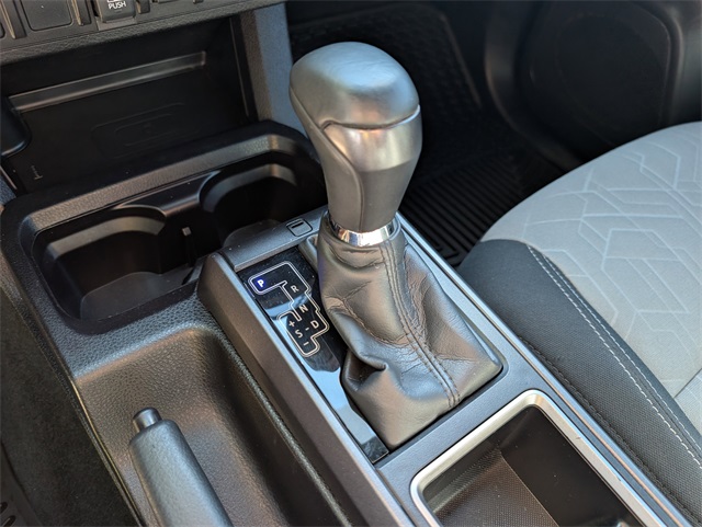 2023 Toyota Tacoma TRD Off-Road photo 19