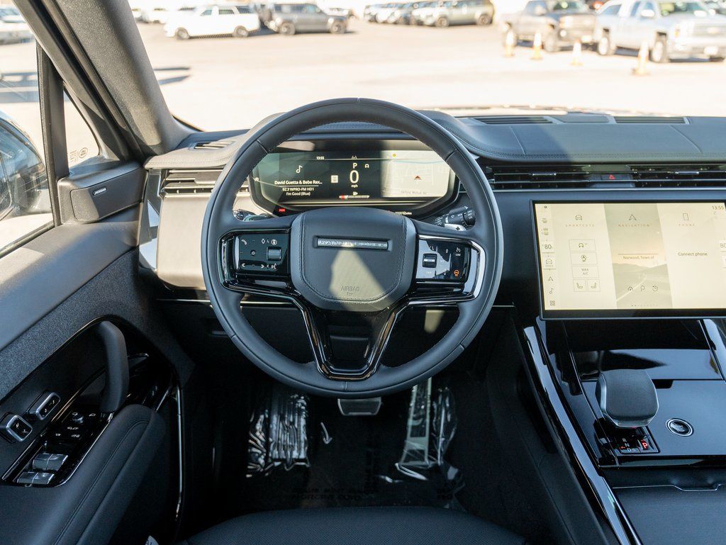 2025 Land Rover Range Rover Sport SE photo 13