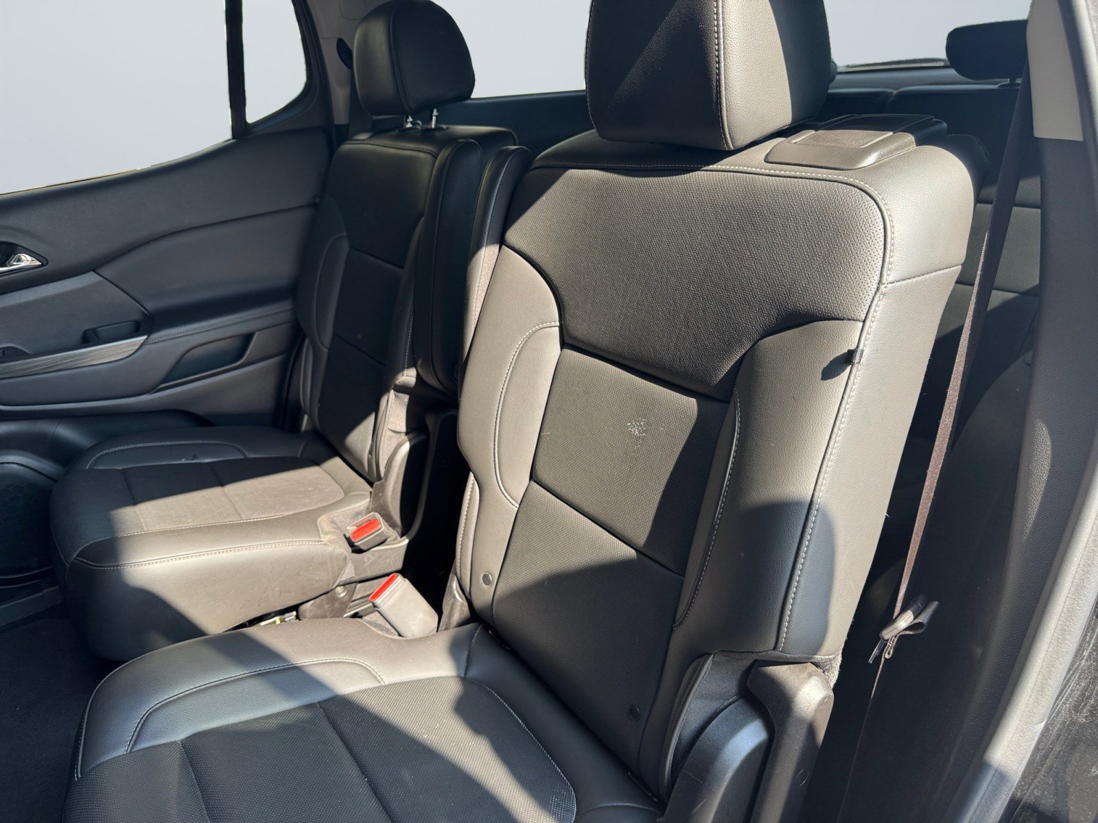 2023 Gmc Acadia SLT photo 13