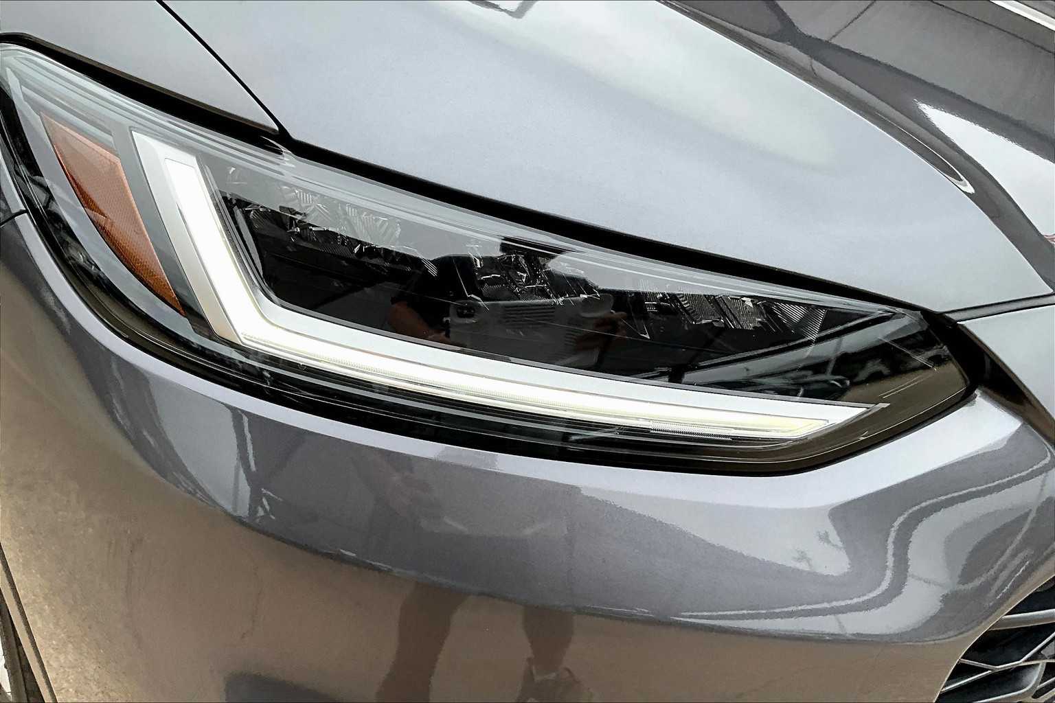 2025 Honda HR-V LX photo 25