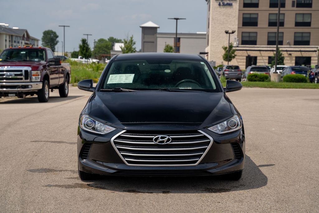 Used 2017 Hyundai Elantra SE with VIN 5NPD74LF5HH110173 for sale in Mount Pleasant, WI