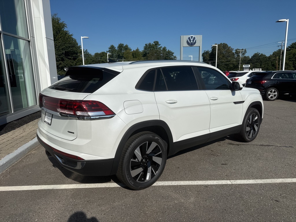 2026 Volkswagen Atlas Cross Sport SE Technology photo 7