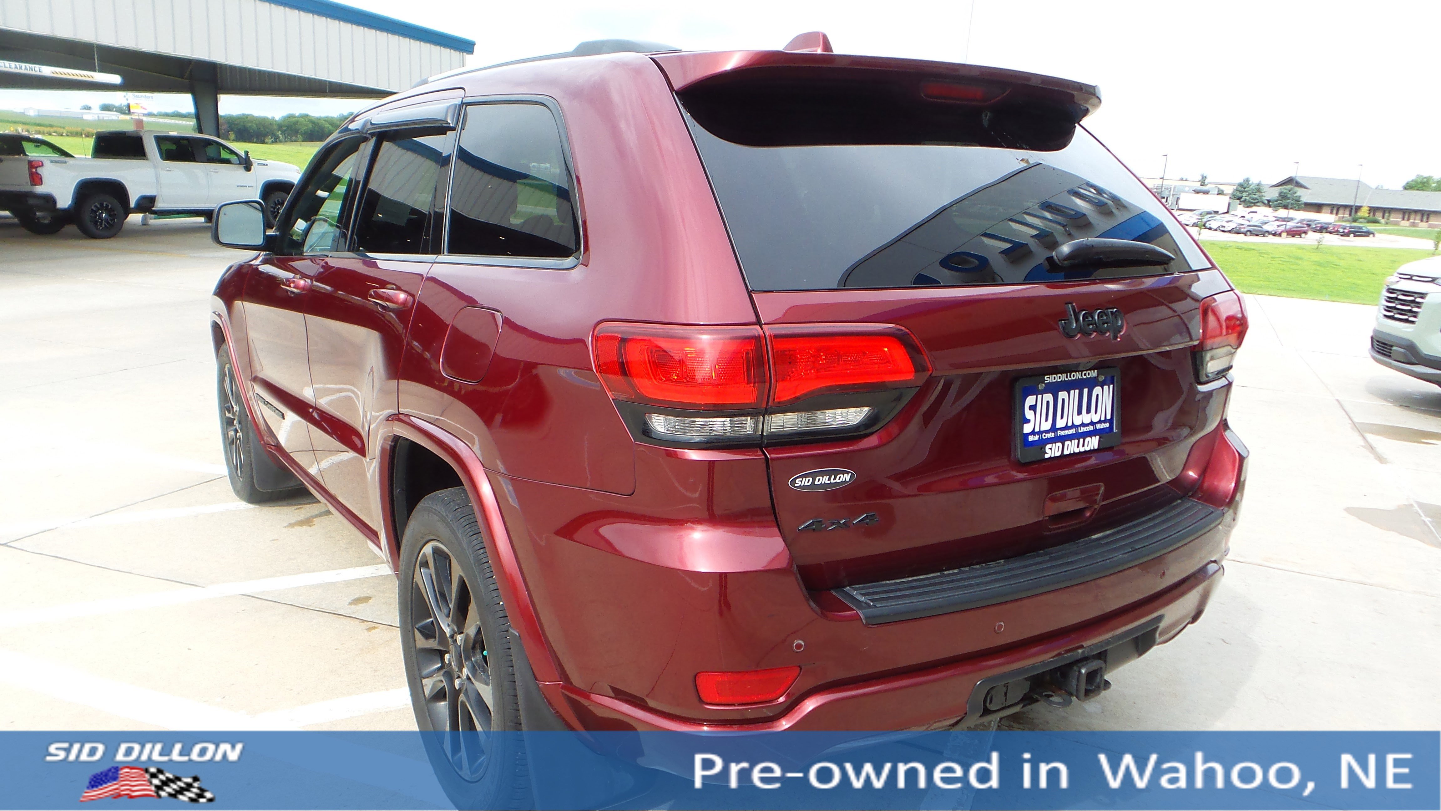 2019 Jeep Grand Cherokee Altitude photo 2