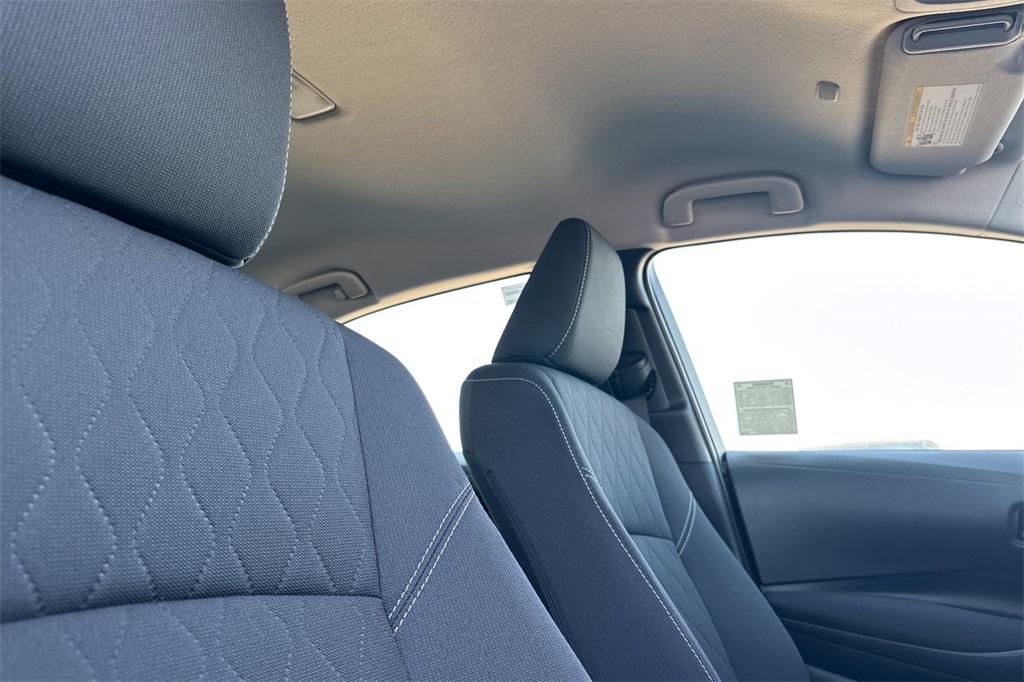 2025 Toyota Corolla LE photo 16