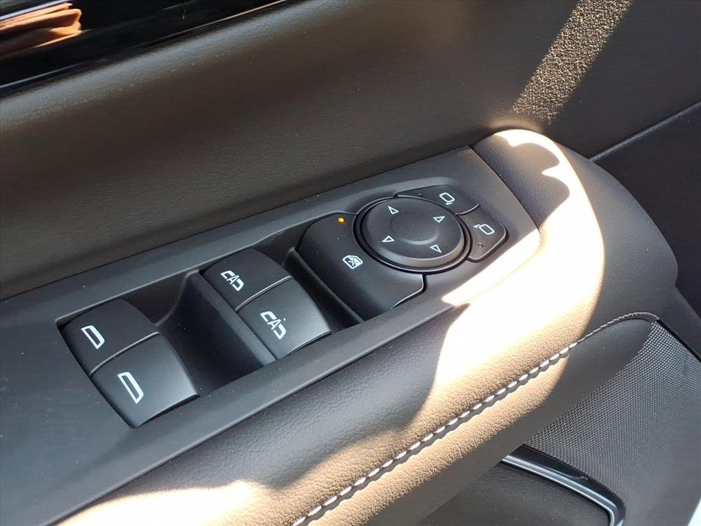 2025 Chevrolet Tahoe LT photo 19