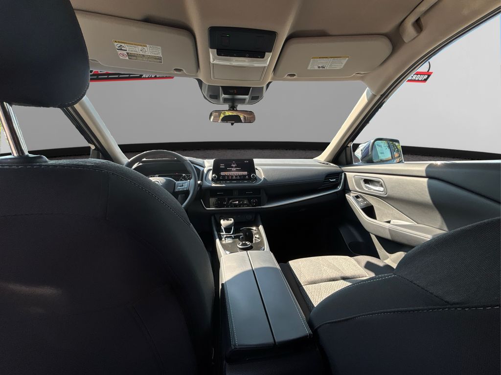2026 Nissan Rogue SV photo 22