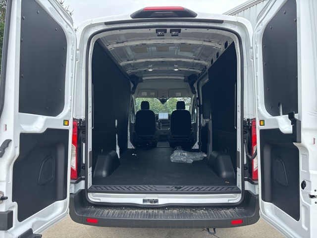 2024 Ford Transit photo 7