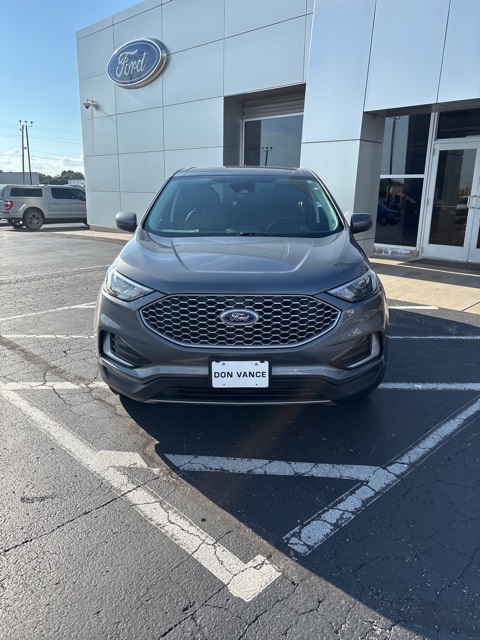 2024 Ford Edge SEL photo 8