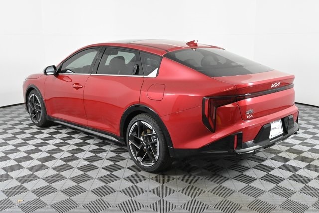 2025 Kia K4 GT-Line photo 3