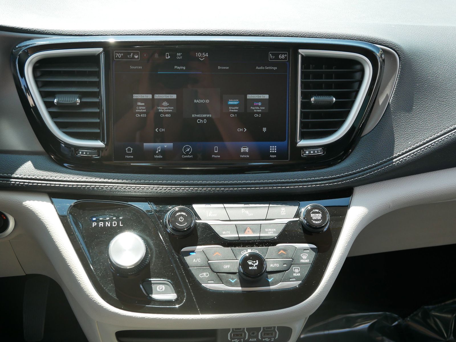 2023 Chrysler Pacifica Hybrid Touring L photo 15