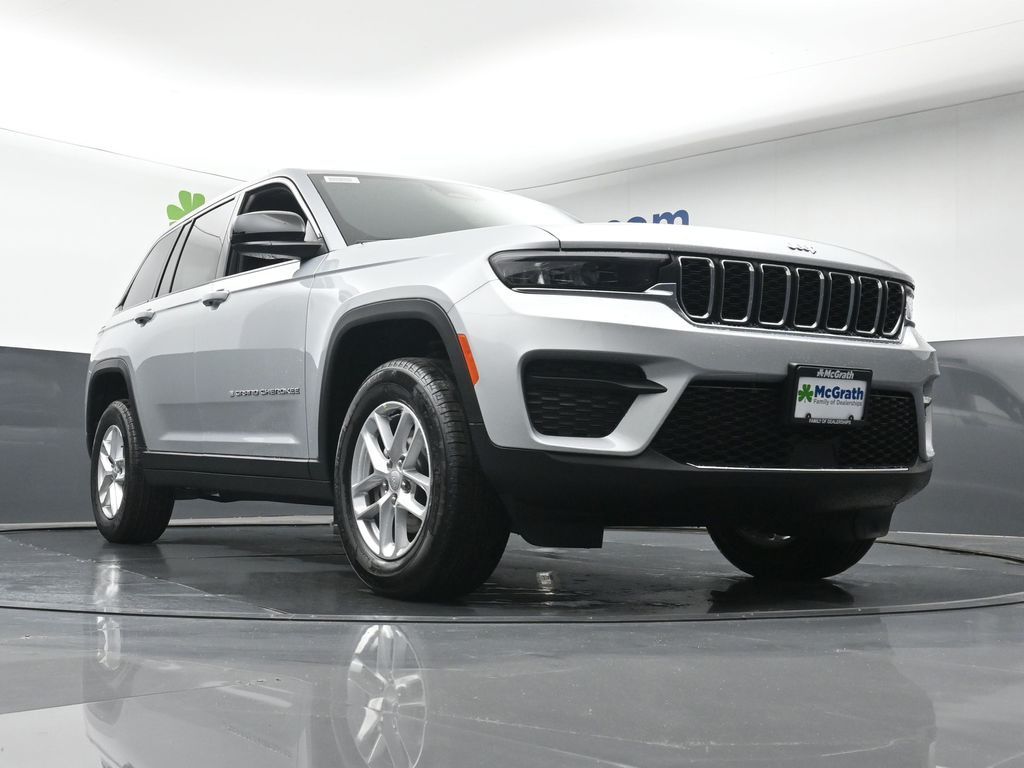 2025 Jeep Grand Cherokee Laredo X photo 21