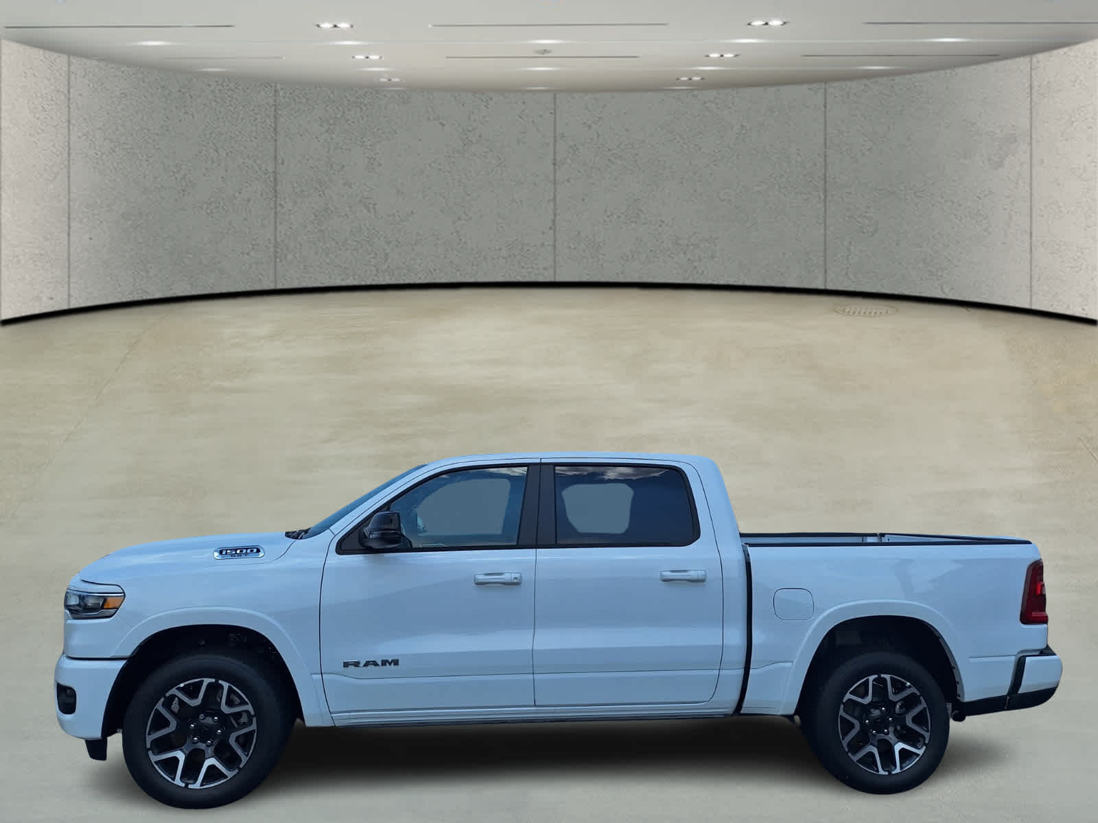 2025 Ram 1500 Laramie photo 2