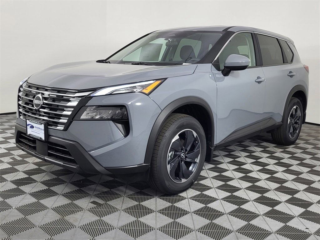 2026 Nissan Rogue SV's photo