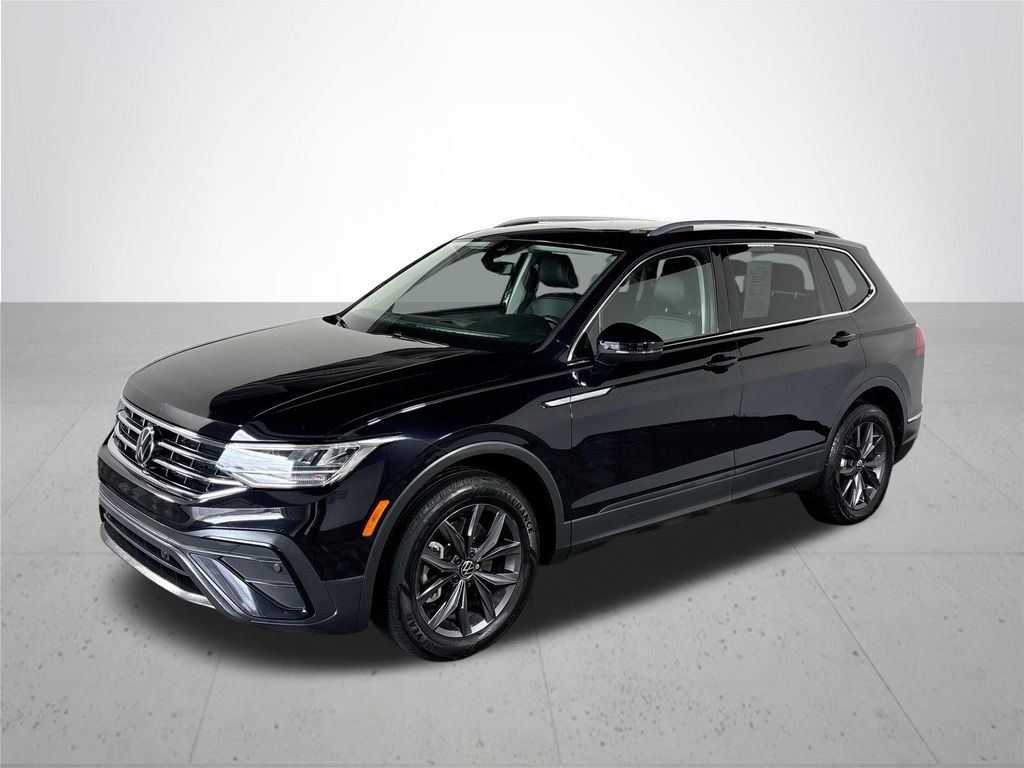 2022 Volkswagen Tiguan SE photo 2