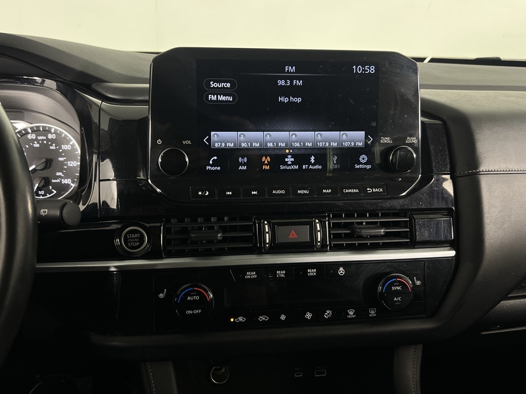 2022 Nissan Pathfinder SL photo 15
