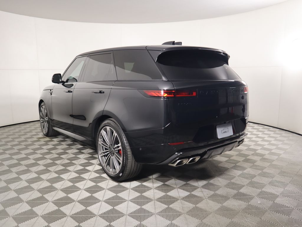 2025 Land Rover Range Rover Sport SE photo 5