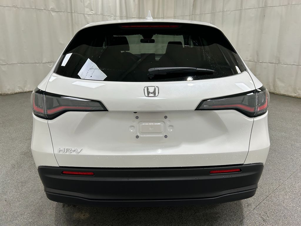 2026 Honda HR-V LX photo 5