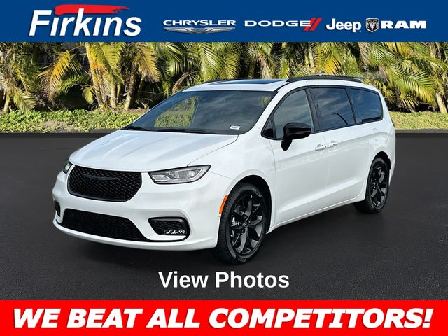 2026 Chrysler Pacifica Limited