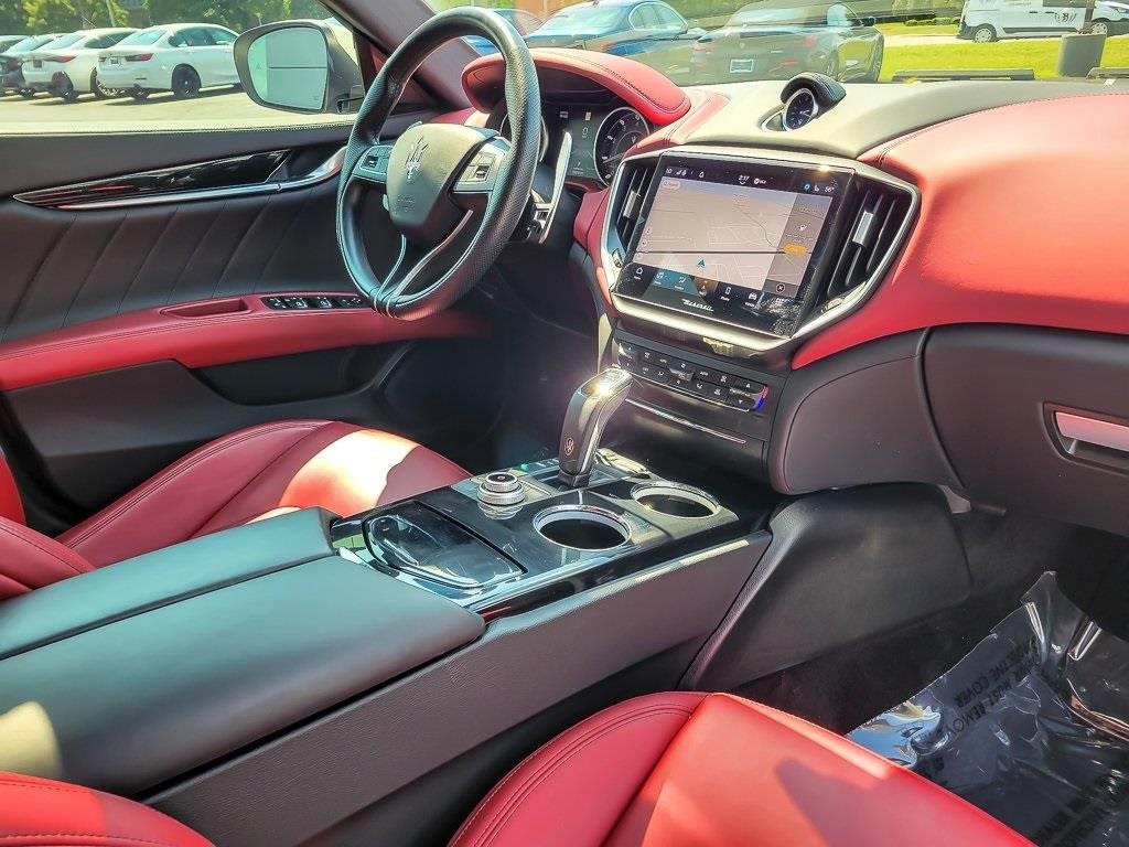 2022 Maserati Ghibli Modena Q4 photo 21