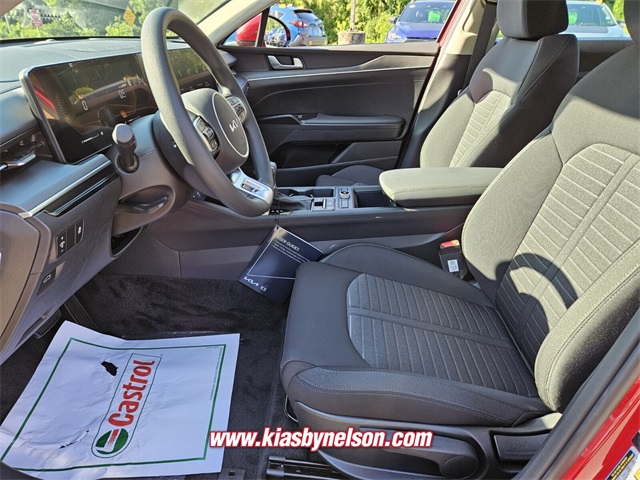 2025 Kia K5 LXS photo 3