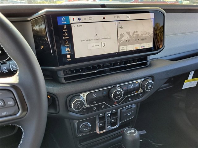 2025 Jeep Wrangler Sport S photo 15
