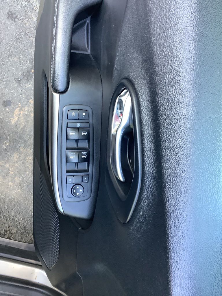2019 Jeep Cherokee Latitude photo 19