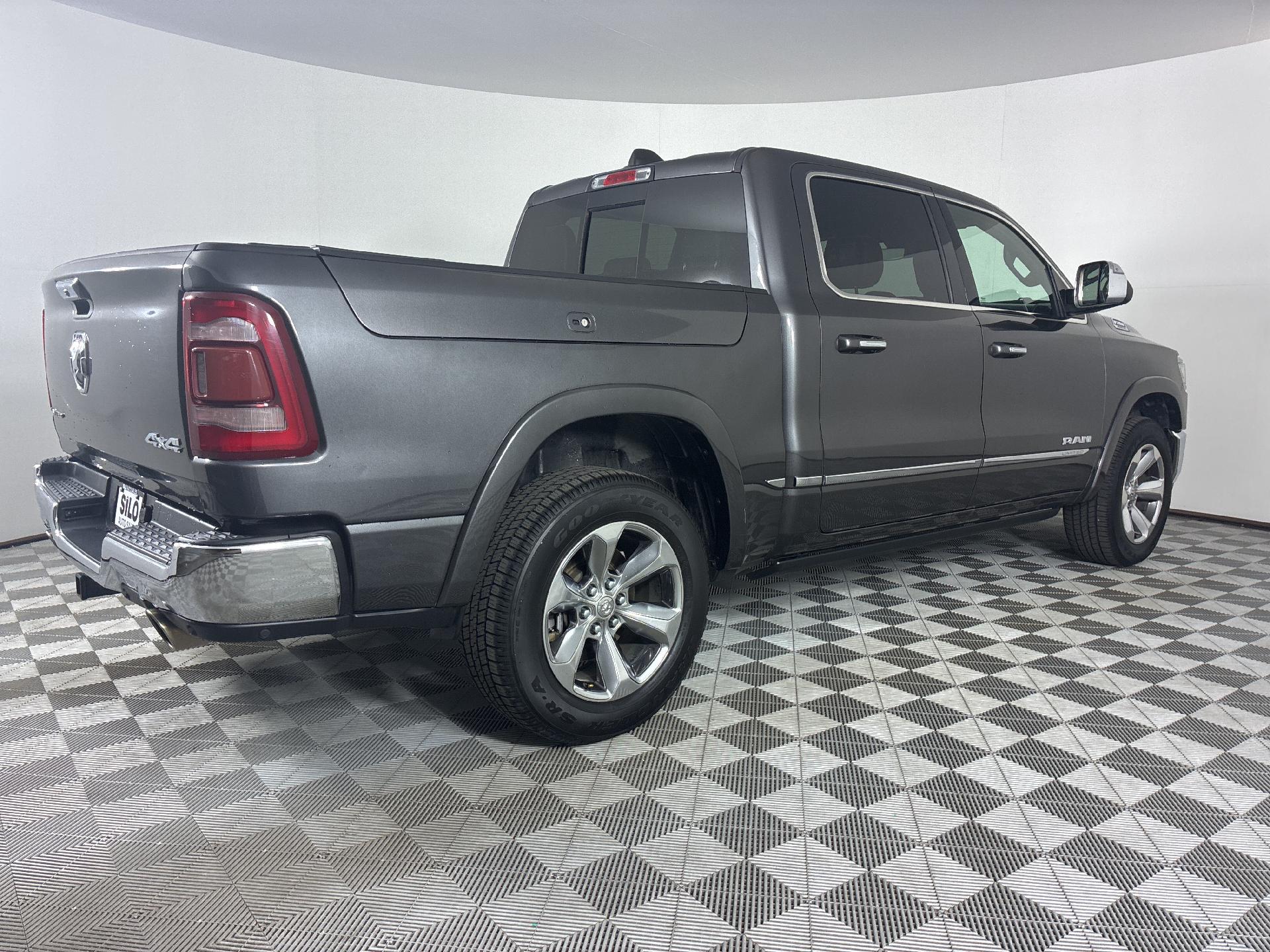 2019 Ram 1500 Limited photo 9