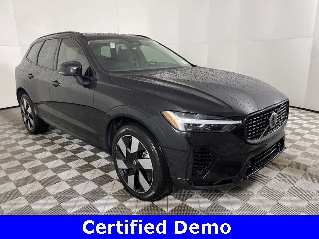 2024 Volvo XC60 photo 2
