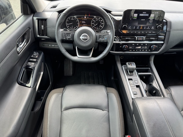 2024 Nissan Pathfinder SL photo 9