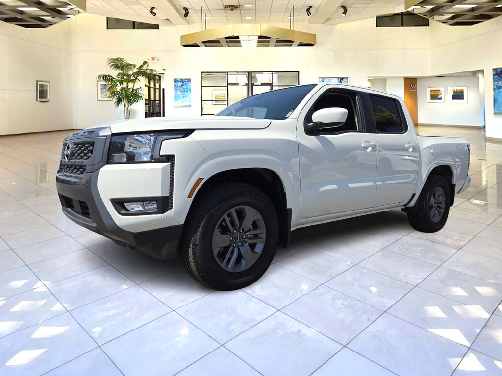 2025 Nissan Frontier Crew Cab SV photo 2