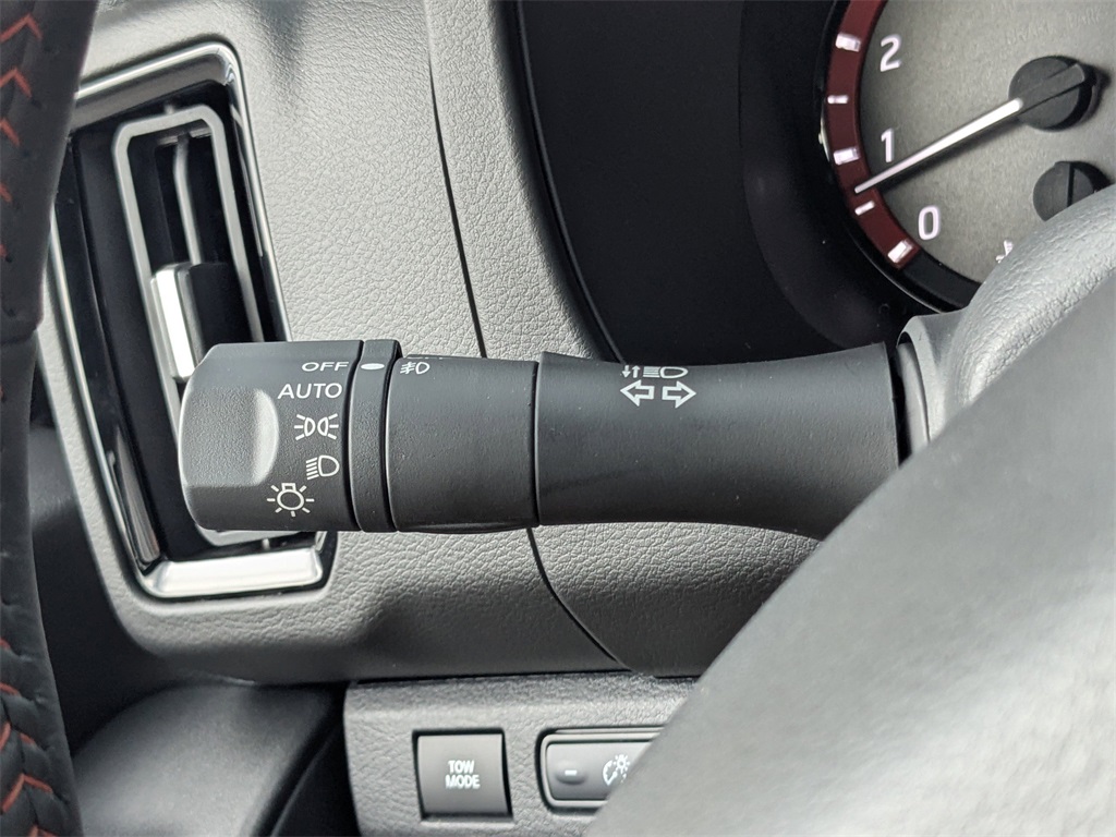2025 Nissan Frontier PRO-X photo 29